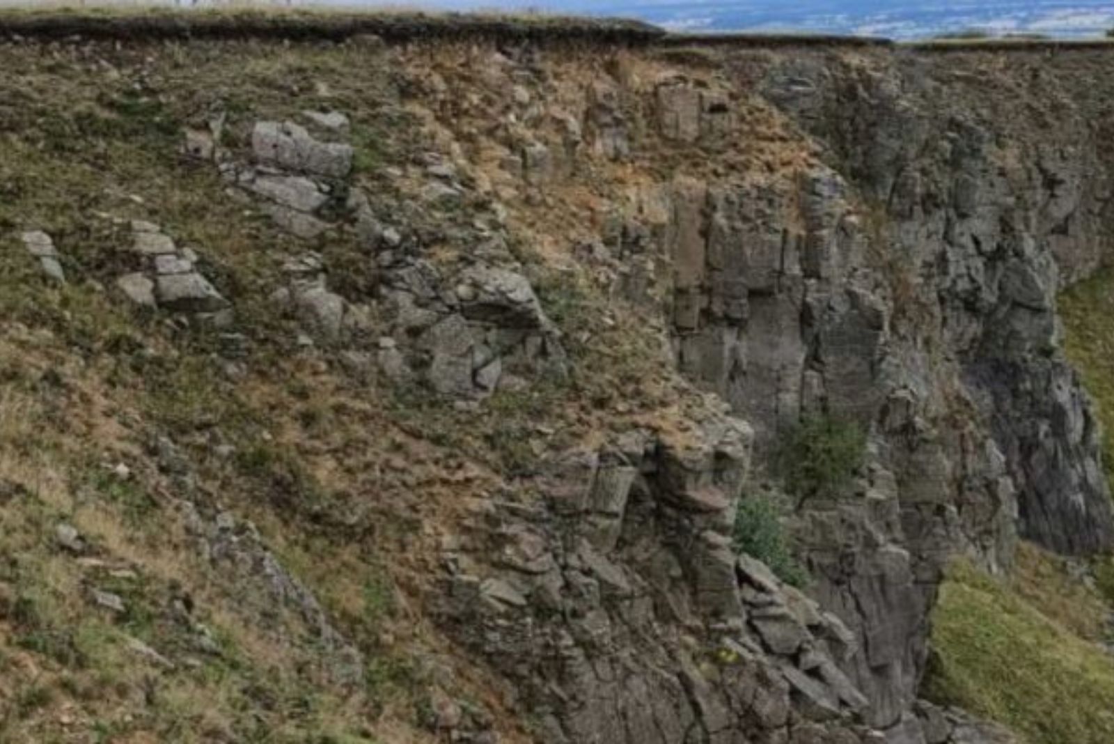 mountain full of rocks