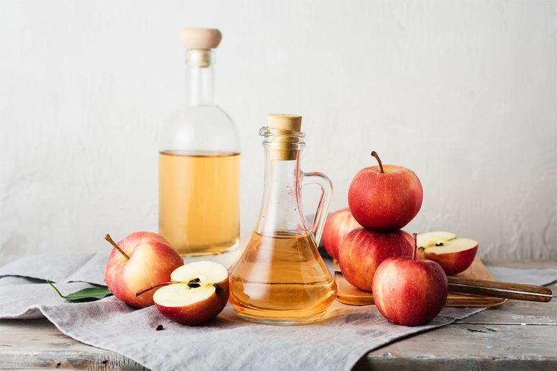 Apple Cider Vinegar Spray