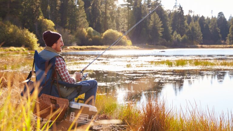 America's Top 14 Fishing Lakes For Your Next Adventure