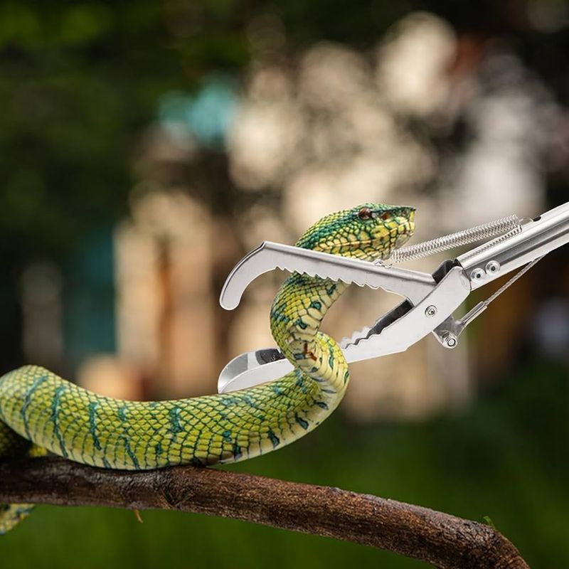 Snake Tongs (Gentle Grabbers)
