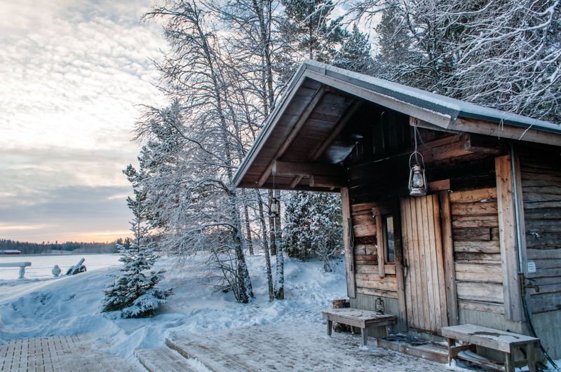 Saunas In The Snow Are A Must-Try