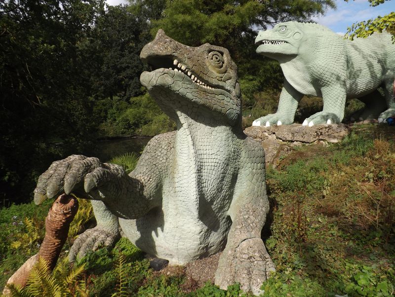 Bringing Iguanodon To Life: The Crystal Palace Dinosaurs